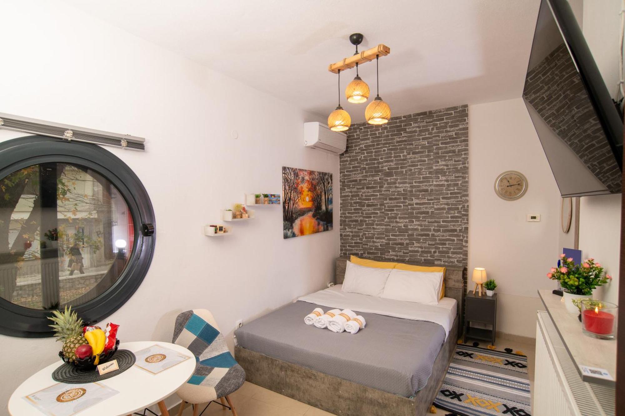 Central & Riverfront Room 1 Edessa Exterior foto